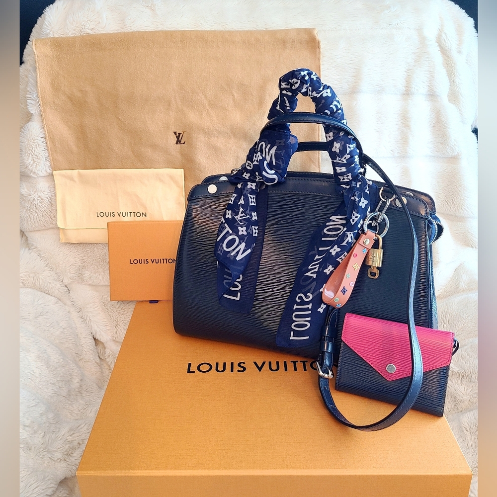 1 DAY SALE! Louis Vuitton Epi Brea MM w/Epi Victorine Bicolor Wallet & COA!